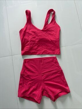 Lululemon Align tank sz 6 in magenta and matching shorts sz 4 set